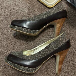Banana Republic Heels - Size 8 - Tweed & Leather Peep Toe Pumps - Stacked Heel